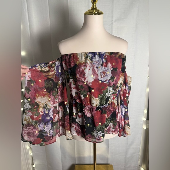 Express Red Floral Off-Shoulder Blouse - Picture 2 of 10